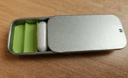 Tiny tin box inlay for capsules