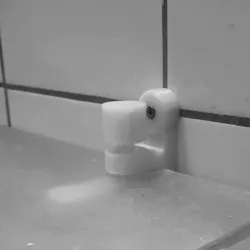 Adjustable Shelf Holder