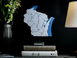 Wisconsin, USA (WI) Topographic Map with Rivers