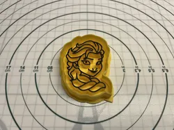 Elsa cookie cutter