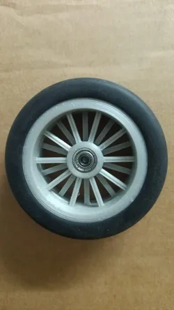 RC car front weel/rim