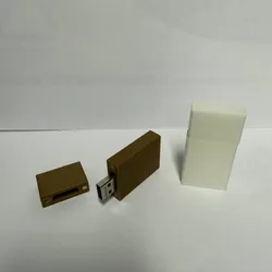 Stylish USB Case in Wood Filament – Perfect Match for Photo