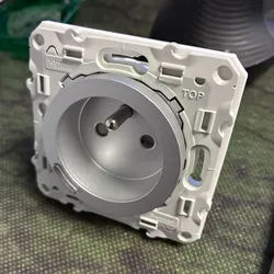 3D printer bestanden | 3MF | Schneider Electric outlet spacer