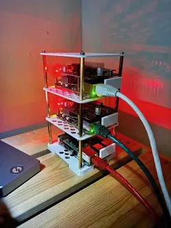Modular stacking stand for Raspberry Pi