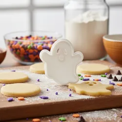 Ghost cookie cutter
