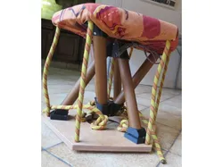 Tensegrity stool