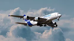 AIRBUS A380 (plus)