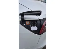 Abdeckkappe CCS Ladeanschluss / Cover CCS Charge Port