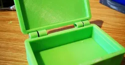 Box with magnetic cover