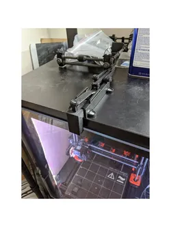 Sliding latch