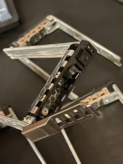 Dell Poweredge R610 Disk Tray Replacement Latch