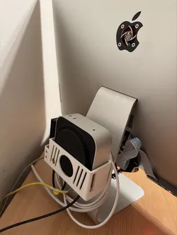 iMac 5K Display - Mac Mini M4 Holder