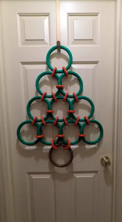 Chainmail Christmas Tree Door Decoration