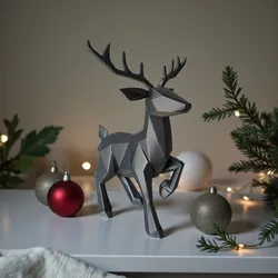Minimalist (Christmas) low poly reindeer