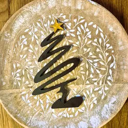 Minimalist Curved Christmas Tree
