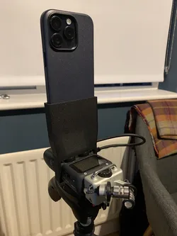 Zoom H5 iPhone Mount with USB