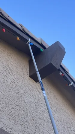 No Ladder Fascia Christmas Light Clip