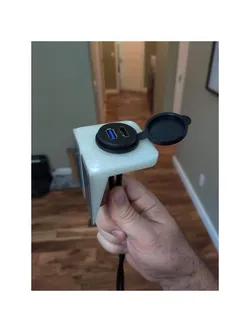 Virtual Reality cable extension mount