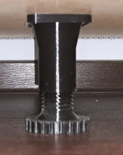 Adjustable Leg short