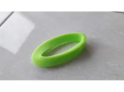 Möbius strip (simple & connected)