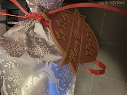 Christmas ornament present tag