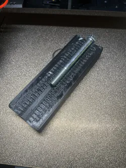 Gridfinity Screw Length Measuring Tool (V-Groove Ruler)