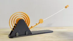 Pounce-a-pult | Spiral Cat Toy
