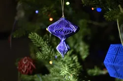 Sinusoidal Onion Ripple Christmas Bauble 2025