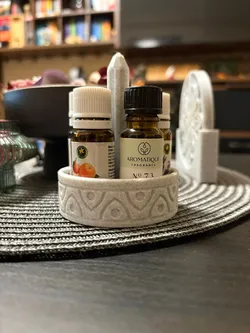 Essential oil/Aromatic oil stand