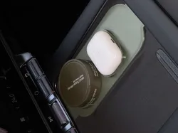 Zeekr 7X - AirPods Pro 2 Wireless Charging Dock & Snus Holder (Right Side)
