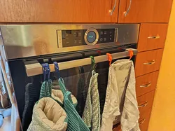 Bosch oven hanger