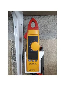 Fluke 365 wall mount