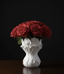 Elegant Bouquet Petal Vase