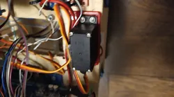 Servo MG995 installation