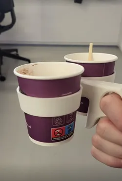 Duo coffee cup holder
