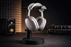 Adjustable Headphone Stand for Desk – Minimal Telescopic Headphones Holder | Modern Office Design