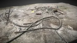 Scattered_miscellaneous_trash