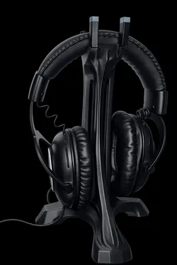 Futuristic Headphone Stand – Custom Fit for Logitech G Pro | Minimal Sci-Fi Design
