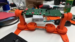 Adjustable PCB holder adjustable base