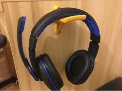 Headphone holder