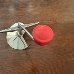 Knob for vegetable mill