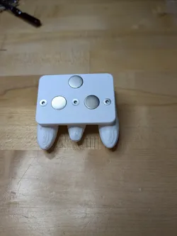Airbrush stand Mods - screws and magnetic base
