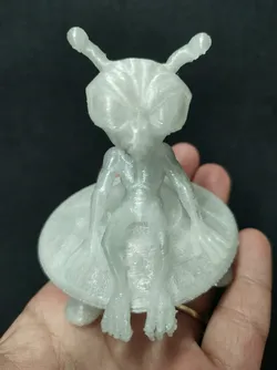 Wrinkled Starhopper Alien UFO Spaceship SCI-FI Rider Statue