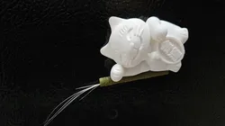 Maneki-Neko Cat Whisker Holder