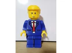 Trump Giant Minifig