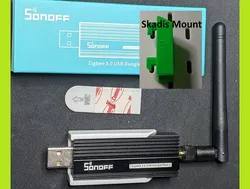 Sonoff Zigbee 3.0 USB Dongle Mount Command Strip, Hole(s) and Skadis Remix Gateway