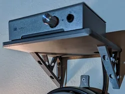 Schiit shelf for Magni/Vali/Modi sized amp/DACs