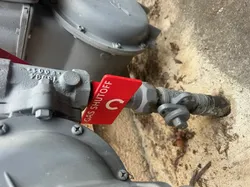Clip On Household Valve Label/Placard