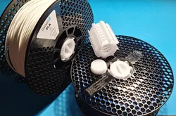 Robust In-Spool desiccant container