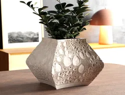 Pot and Planter for Indoor Plants – with drainage: Wild Pot